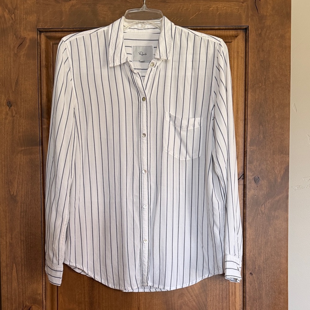 Rails button down